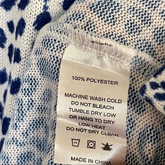 New Smith & Quinn Blue White Leopard Print Oversized Long Sleeve Top Size Small - Picture 4 of 5